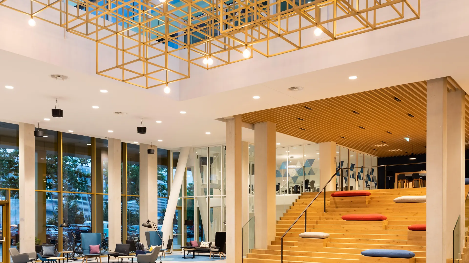 Holiday Inn Express Amsterdam - North Riverside By Ihg