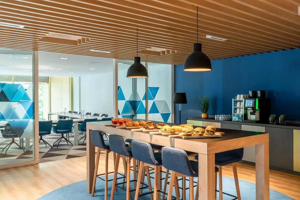 Holiday Inn Express Amsterdam - North Riverside By Ihg