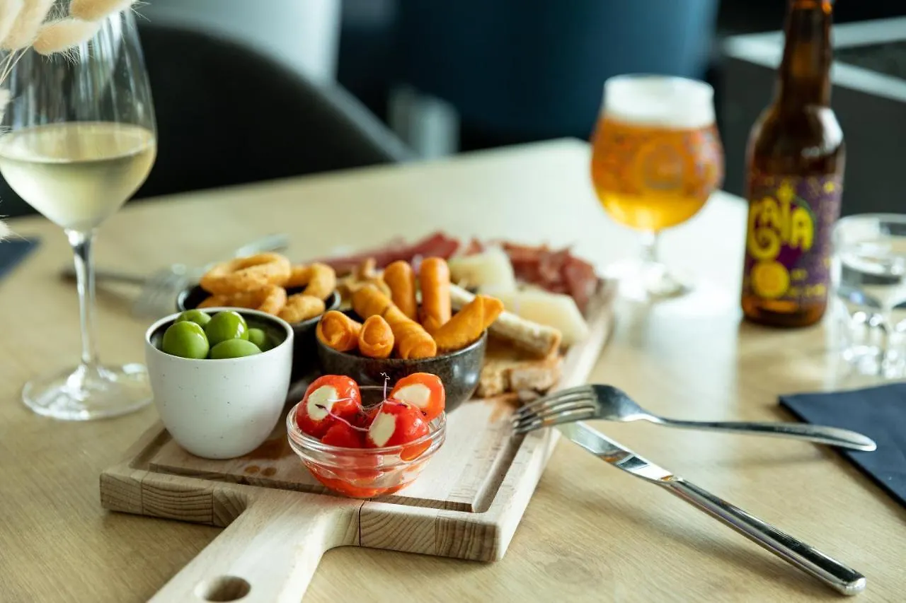Holiday Inn Express Amsterdam - North Riverside By Ihg Нидерланды